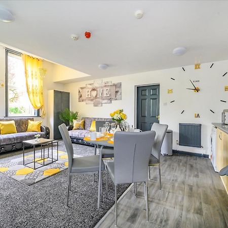 -F5Gh- For Relaxed & Cosy Stay, Free Parking, Wifi Leeds  Esterno foto