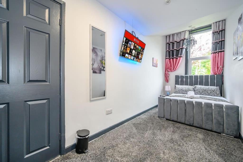 -F5Gh- For Relaxed & Cosy Stay, Free Parking, Wifi Leeds  Esterno foto