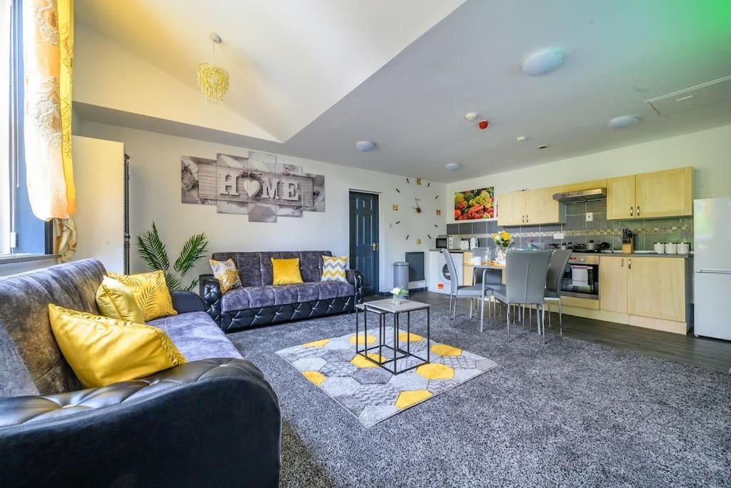 -F5Gh- For Relaxed & Cosy Stay, Free Parking, Wifi Leeds  Esterno foto