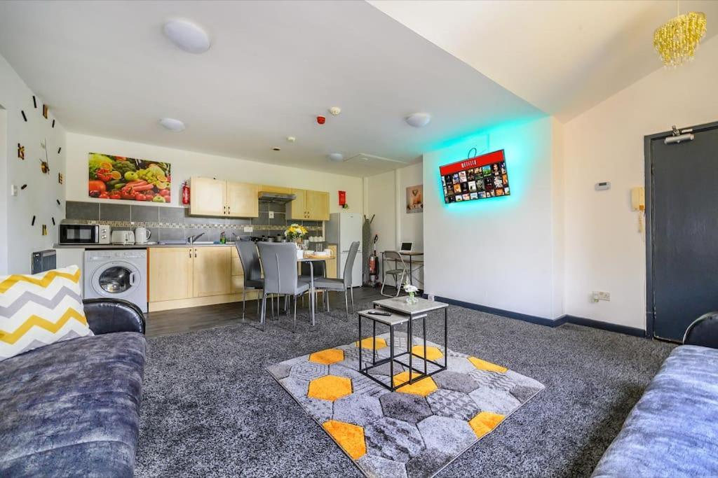 -F5Gh- For Relaxed & Cosy Stay, Free Parking, Wifi Leeds  Esterno foto